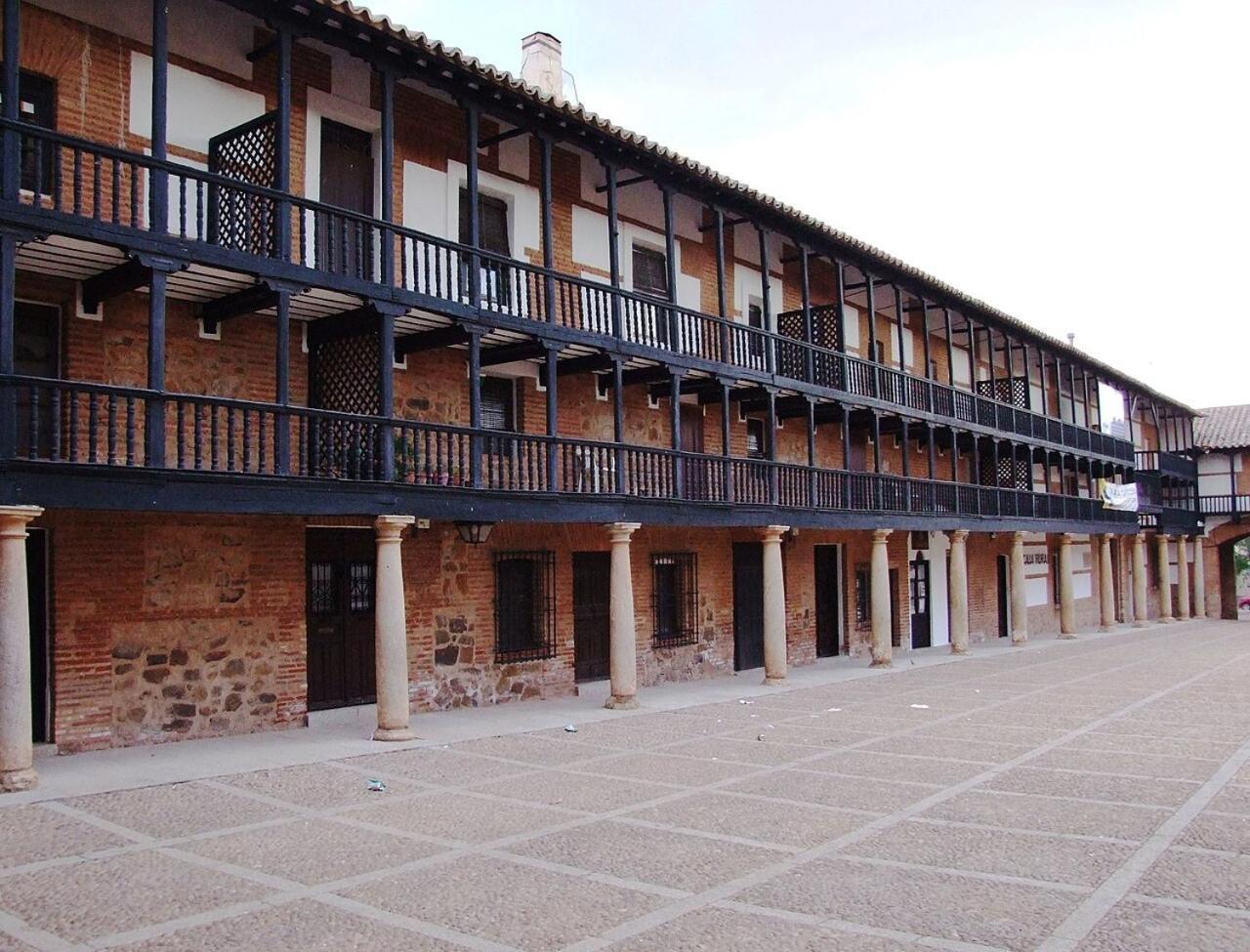 Casa Rural En San Carlos Del Valle- Dona Gumersinda Экстерьер фото