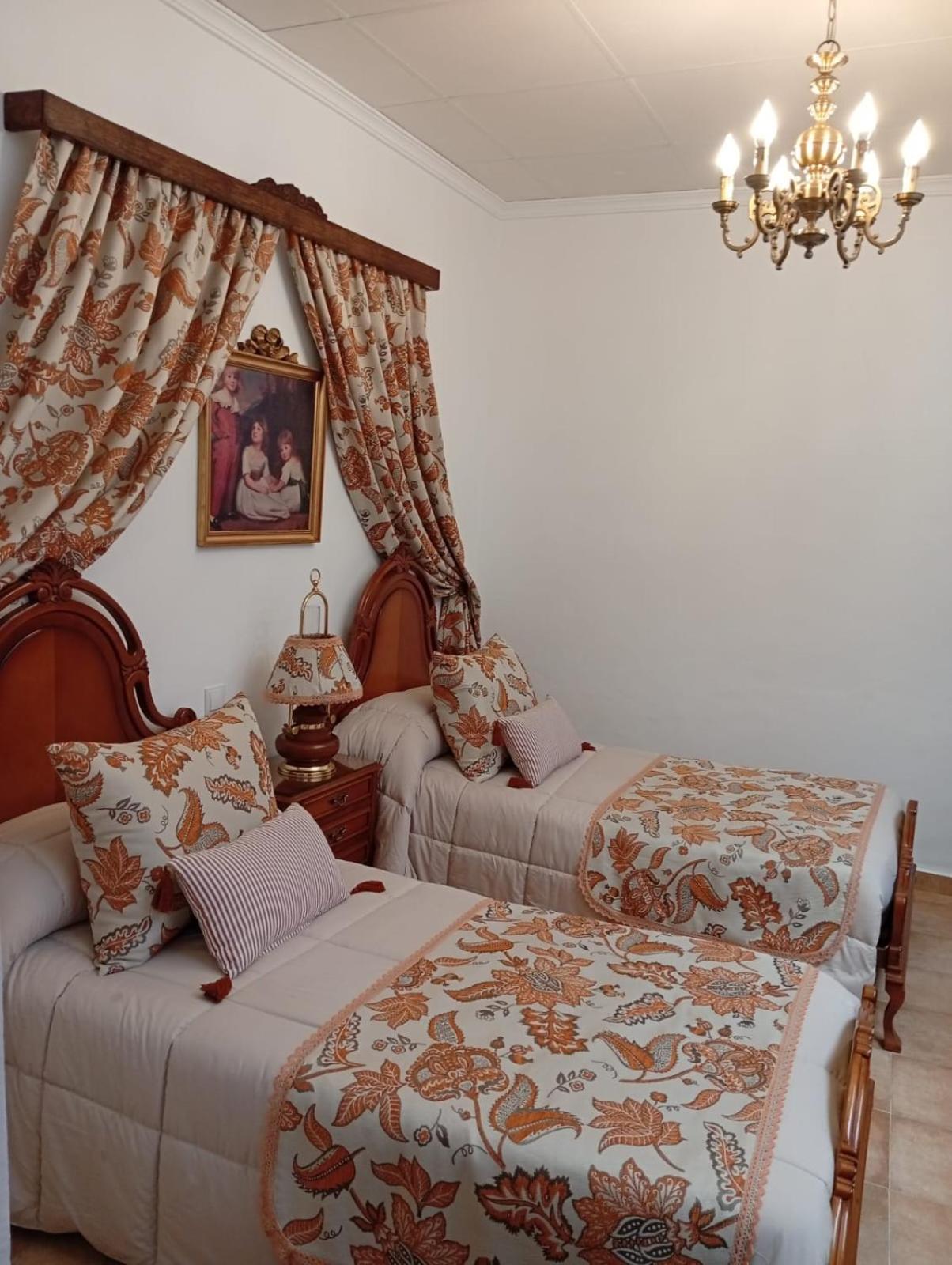 Casa Rural En San Carlos Del Valle- Dona Gumersinda Экстерьер фото