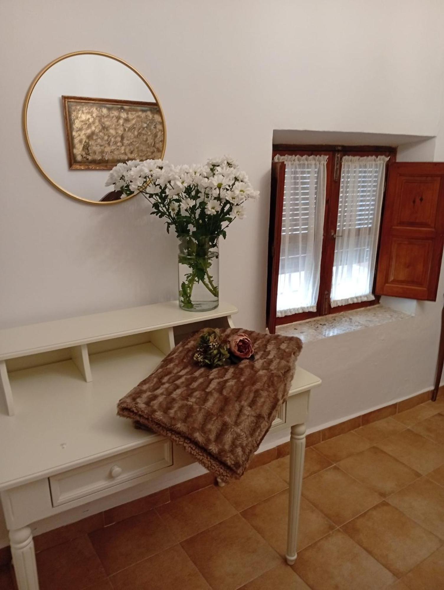 Casa Rural En San Carlos Del Valle- Dona Gumersinda Номер фото